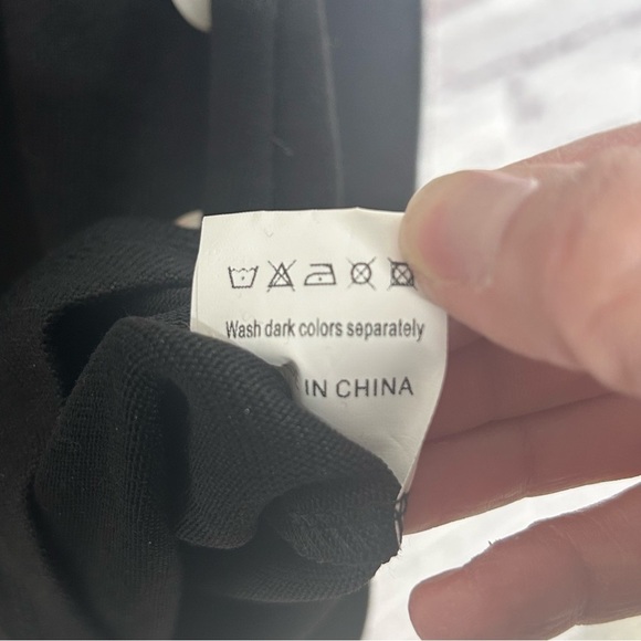 Rubzoof Black Button-Detail Women's Top NWT - Picture 11 of 13